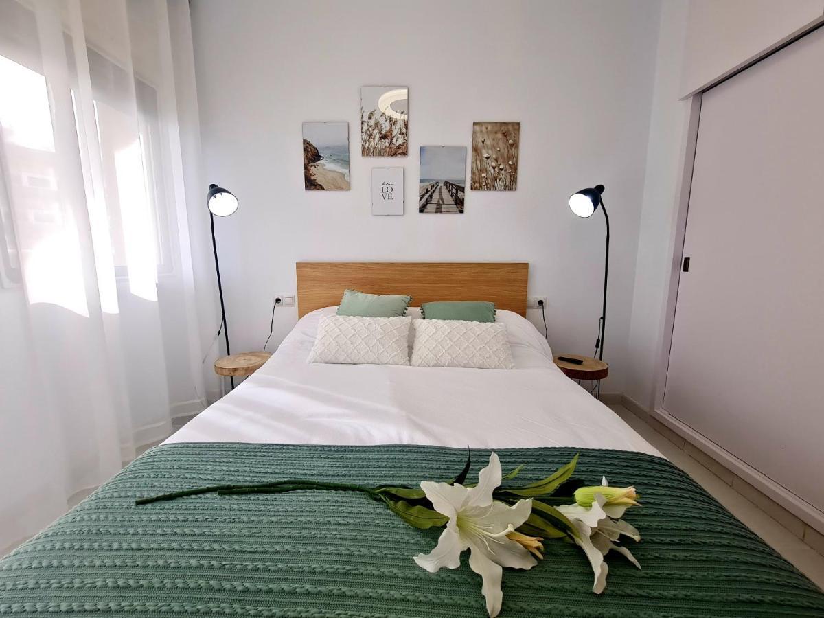 Precioso Apartamento Con Piscinas Y Vistas Al Mar. Бенальмадена Экстерьер фото