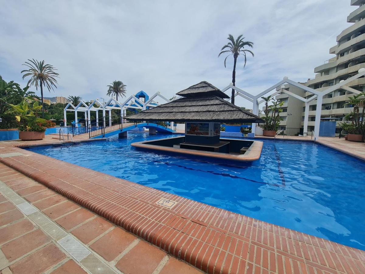 Precioso Apartamento Con Piscinas Y Vistas Al Mar. Бенальмадена Экстерьер фото