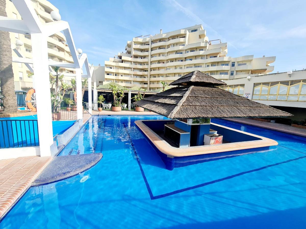 Precioso Apartamento Con Piscinas Y Vistas Al Mar. Бенальмадена Экстерьер фото